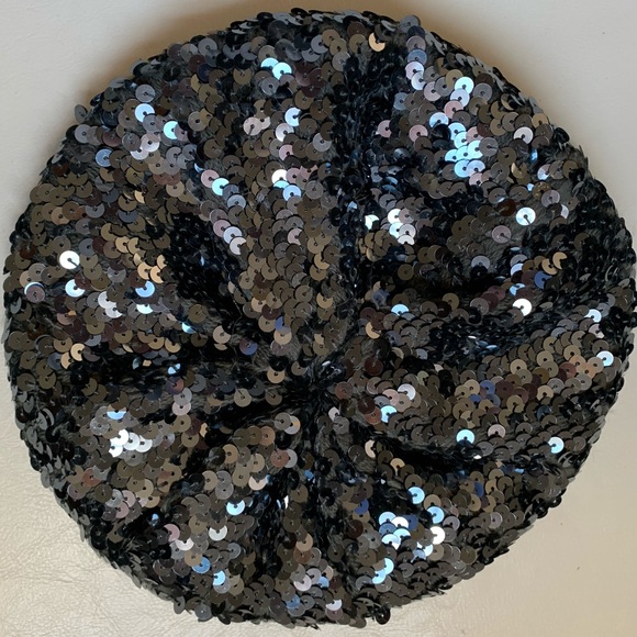 Children’s Place Sequined Beret - Picture 1 of 2